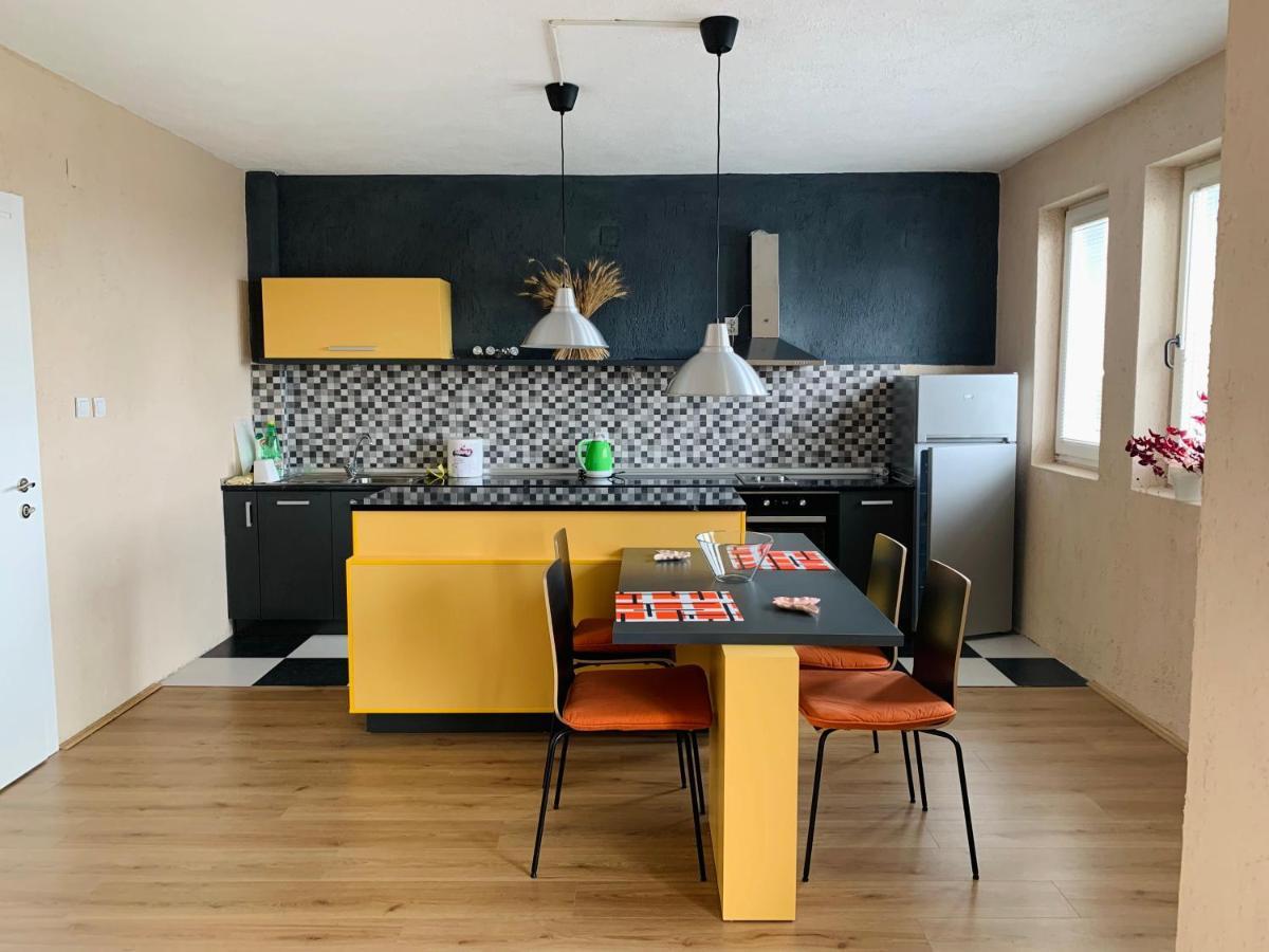 Eli&Kire'S Home Бітола Екстер'єр фото